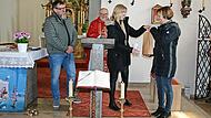 Matthias Geier , Pfarrer Peter R&uuml;b, Carolin Rentsch und Claudia Klopf.