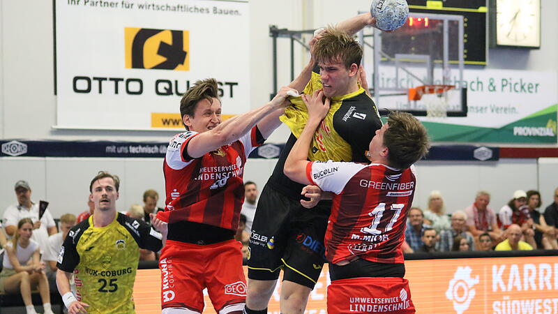 Ließ sich zu Beginn der zweiten Halbzeit von keinem stoppen: HSC-Youngster Pavels Valkovskis (Mitte) Ließ sich zu Beginn der zweiten Halbzeit von keinem stoppen: HSC-Youngster Pavels Valkovskis (Mitte)