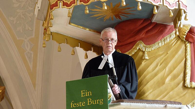 Für Pfarrer Andreas Sauer ist dies die letzte Predigt in der St.-Oswald-Kirche in Lonnerstadt.