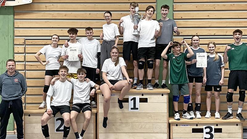 Siegerehrung beim Laienvolleyball Siegerehrung beim Laienvolleyball