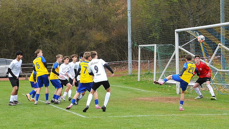 Jugendfußball aus der Bezirksoberliga Jugendfußball aus der Bezirksoberliga