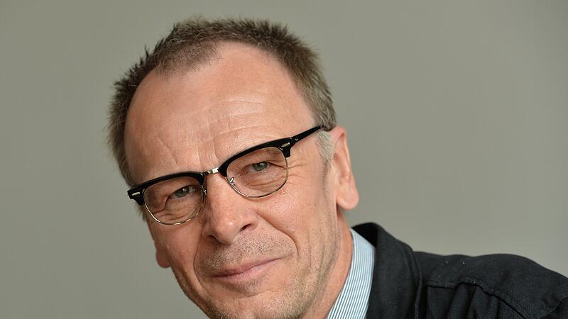 Josef Haslinger liest am 8. April 2025 beim Bamberger Literaturfestival.Lounge in the City Josef Haslinger liest am 8. April 2025 beim Bamberger Literaturfestival.Lounge in the City