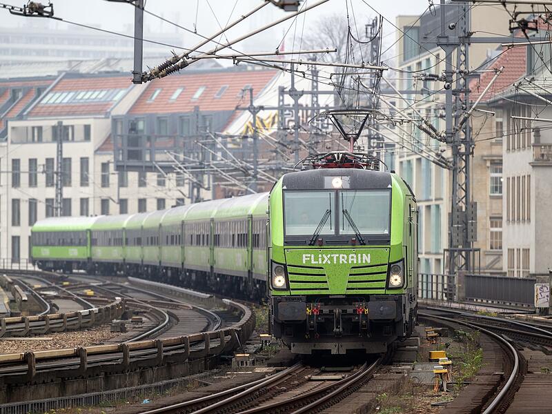 Stadtansicht Berlin - Bahnhof Friedrichstraße Stadtansicht Berlin - Bahnhof Friedrichstraße