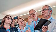 Eine internationale Delegation hat sich den Showroom des ZTM Bad Kissingen angesehen. Jane Vanhnadak, ZTM