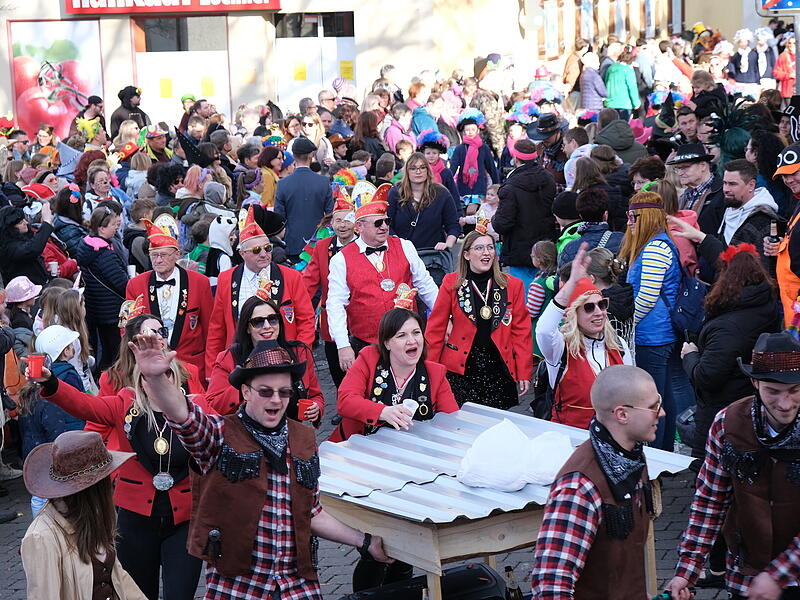 Faschingsumzug Kirchehrenbach 2025Faschingsumzug Kirchehrenbach 2025 Faschingsumzug Kirchehrenbach 2025Faschingsumzug Kirchehrenbach 2025