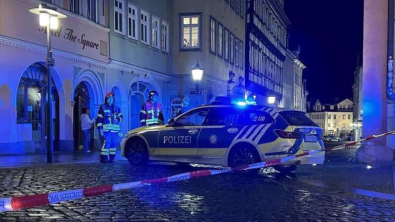 Die Coburger Polizei sperrte vorsorglich die Ketschengasse zwischen Markt- und Albertsplatz ab.