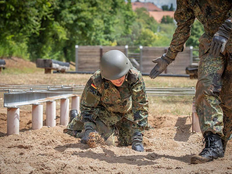 2025-07-16_InfoDVAG_StationenZivile F&uuml;hrungskr&auml;fte bei der Bundeswehr in Hammelburg