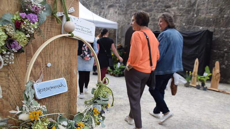 Rosenmesse 2026: Die sch&ouml;nsten Bilder von der Festung RosenbergRosenmesse 2026: Die sch&ouml;nsten Bilder von der Festung Rosenberg