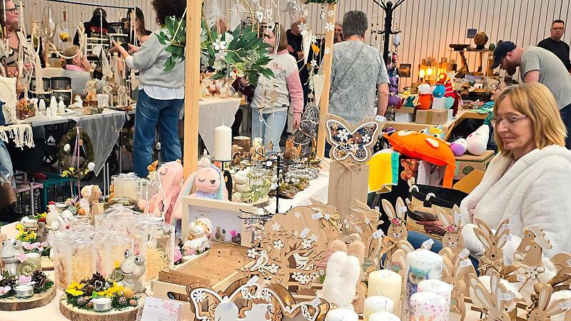 Der Hobby- und Künstlermarkt in Adelsdorf ist der dort im Landkreis für jeden, der zeitgemäße Dekoration sucht.