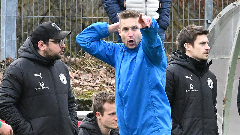 Sport Fußball Saison 2023 / 2024 Bayernliga Nord // Spieltag 21 am Samstag 17.02.2024 Spielort Sportanlage Neumarkt Deininger Weg 78 Spielbeginn 14.00 h ASV Neumarkt gegen TSV Neudrossenfeld Halbzeitergebnis 0:0 Endstand 2:2 Markus Taschner Tra Sport Fußball Saison 2023 / 2024 Bayernliga Nord // Spieltag 21 am Samstag 17.02.2024 Spielort Sportanlage Neumarkt Deininger Weg 78 Spielbeginn 14.00 h ASV Neumarkt gegen TSV Neudrossenfeld Halbzeitergebnis 0:0 Endstand 2:2 Markus Taschner Tra