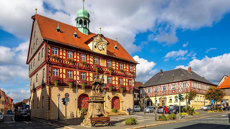Stadt und Umland von Bad Staffelstein sind Anziehungspunkte für viele Touristen. Stadt und Umland von Bad Staffelstein sind Anziehungspunkte für viele Touristen.