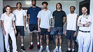 Beim Medizincheck der Bamberg Baskets, von links: Prof. Dr. Dieter Ropers, Demarcus Demonia, EJ Onu, Ibrahim Watson, Austin Crowley, Cobe Williams, Dr. Michael Eichler. Beim Medizincheck der Bamberg Baskets, von links: Prof. Dr. Dieter Ropers, Demarcus Demonia, EJ Onu, Ibrahim Watson, Austin Crowley, Cobe Williams, Dr. Michael Eichler.