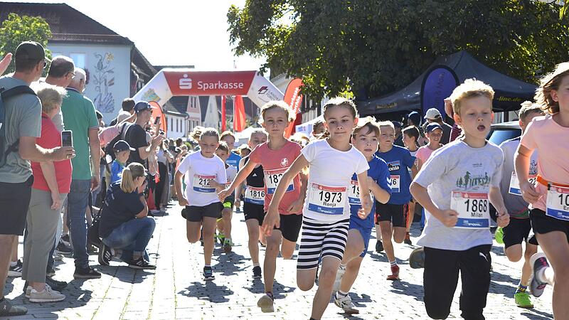 Fränkische-Schweiz-Marathon 2025: Bambini- und KinderläufeBambiniläufe und Kinderläufe des Fränkische-Schweiz-Marathons 2025 Fränkische-Schweiz-Marathon 2025: Bambini- und KinderläufeBambiniläufe und Kinderläufe des Fränkische-Schweiz-Marathons 2025