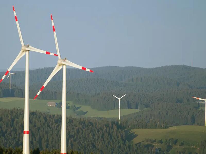 Das Genehmigungsverfahren für den Bürgerwindpark Bildhäuser Forst ist angelaufen. 18 Windanlagen sind in dem interkommunalen Projekt geplant. (Symbolfoto)