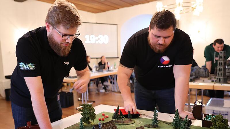 Ein Kampf mitten im Wald: Tobias G&ouml;ldner spielt gegen Jakub Bures &ndash; und  verliert. &bdquo;Ich war zu gierig&ldquo;, urteilt er selbst. Seine Strategie ging nicht auf.