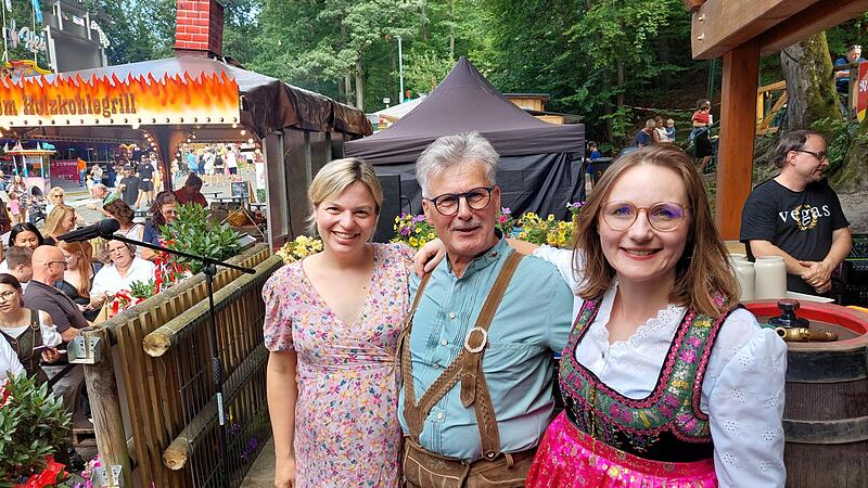 Annafest 24: So war der Bieranstich am FreitagAnnafest 24: So war der Bieranstich am Freitag Annafest 24: So war der Bieranstich am FreitagAnnafest 24: So war der Bieranstich am Freitag