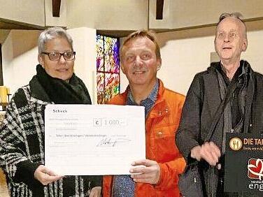 Sabine Dacho, Peter Binsteiner (Harmonie) und Harald Remmers (Tafel).