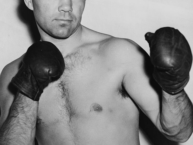 Klein, gering, k&auml;rglich? Das altdeutsche Wort &bdquo;schmel&ldquo; scheint so gar nicht zu einem der ber&uuml;hmtesten deutschen Boxer &ndash; Max Schmeling &ndash; zu passen.