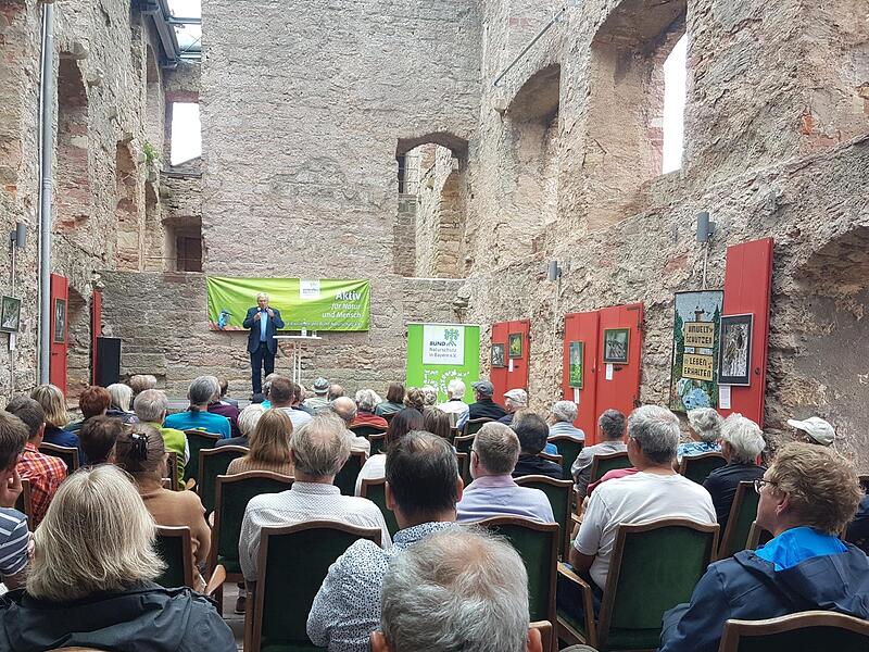 Die Ansprachen zum Jubil&auml;um gab es im Julius-Echter-Saal der Trimburg.