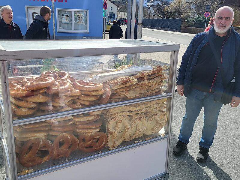 Viel los war am Faschingsdienstag, 4. März 2025, beim Faschingszug in Bad Brückenau.