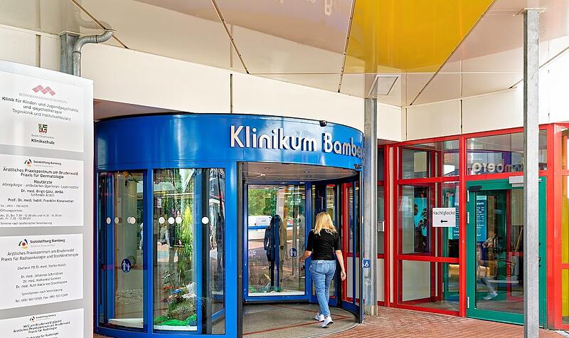 Arzt am Klinikum Bamberg soll heimlich Frauen gefilmt habenSo bunt und lebensfroh war der CSD 2026 in Bamberg