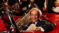 Unter dem Titel „40 Jahre Blechschaden mit Bob Ross“ kommt die „Spaßfraktion“ der Münchener Philharmoniker nach Bad Kissingen.