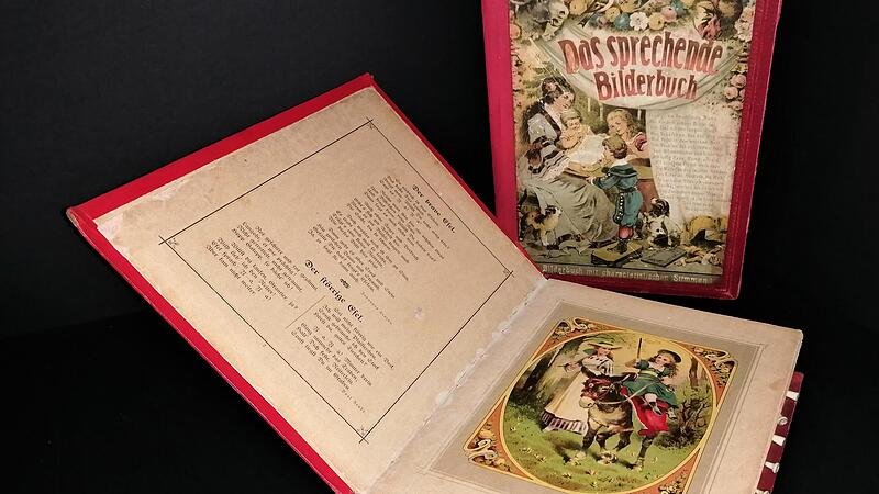 Die Bilder und Tierstimmen sind die gleichen, die Texte unterschiedlich: &uuml;ber 100 Jahre alte &bdquo;Sprechende B&uuml;cher&ldquo; aus Sonneberg.