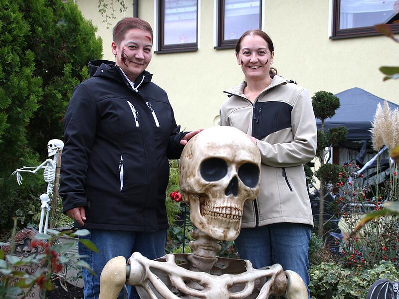 Rödentaler Gruselhäuser: Diese Familien lieben HalloweenRödentaler Gruselhäuser: Diese Familien lieben Halloween Rödentaler Gruselhäuser: Diese Familien lieben Halloween