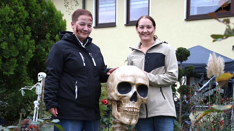 Rödentaler Gruselhäuser: Diese Familien lieben HalloweenRödentaler Gruselhäuser: Diese Familien lieben Halloween Rödentaler Gruselhäuser: Diese Familien lieben Halloween