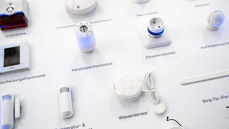 Mit einem Smart-Home-System lassen sich Heizung, Licht und Sicherheit bequem steuern. Aber all das kostet Datenvolumen.
