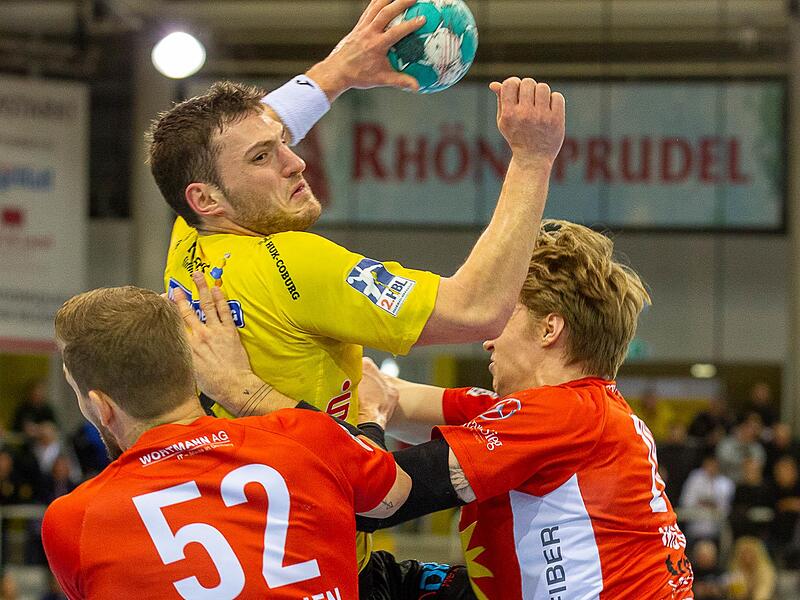 Coburgs Merlin Fuß war der einzig verfügbare Linkshänder für den rechten Rückraum. Coburgs Merlin Fuß war der einzig verfügbare Linkshänder für den rechten Rückraum.