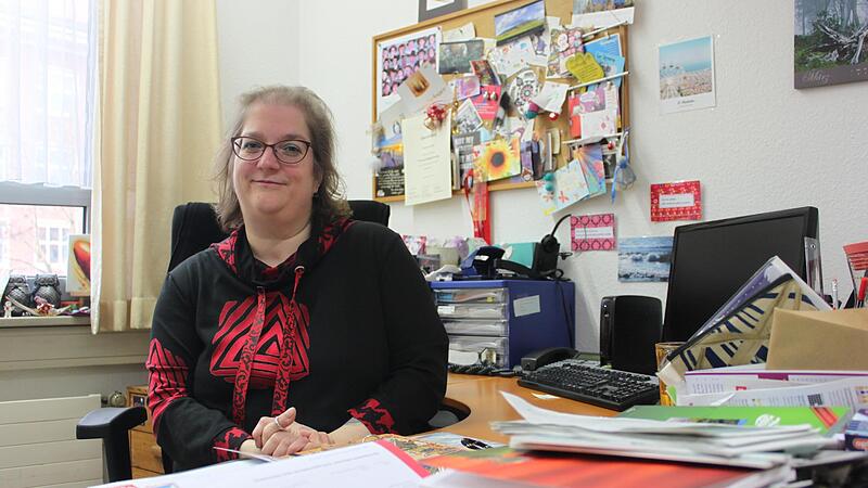 Verena Zepter hat schon viele F&auml;lle erlebt. Aber gerade eben stapelt sich die Arbeit im B&uuml;ro.