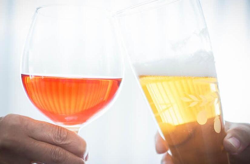 Bier auf Wein, das lass' sein - Wein auf Bier, das rat ich dir! Stimmt dieser Spruch?