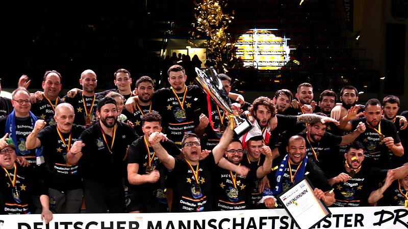 Ein halbes Jahrhundert mussten sie warten, nun hat der ASV Schorndorf wieder den Titel in der 1. Ringer-Bundesliga geholt.