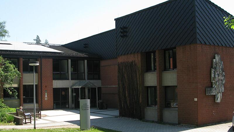 Die Landvolkshochschule Feuerstein hat beim Amtsgericht Bamberg einen Insolvenzantrag gestellt.Forchheim & Fränkische Schweiz