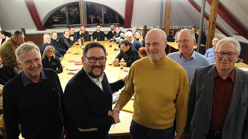 Sven Berwein (Zweiter&nbsp;von&nbsp;links) wurde von der Jungen Liste zum B&uuml;rgermeisterkandidaten in H&ouml;chstadt nominiert. Er kann auf die politische Unterst&uuml;tzung der Amtstr&auml;ger Axel Rogner, Gerald Brehm, Martin Oberle und G&uuml;nter Schulz (von&nbsp;links) bauen.
