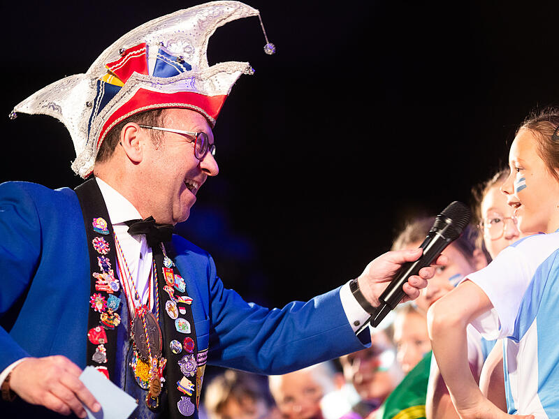 Der Faschingsverein Die N&auml;rrischen Siedler Lichteneiche Forchheim lud am Samstag zur Prunksitzung in die Sporthalle des Ehrenb&uuml;rg Gymnasiums.