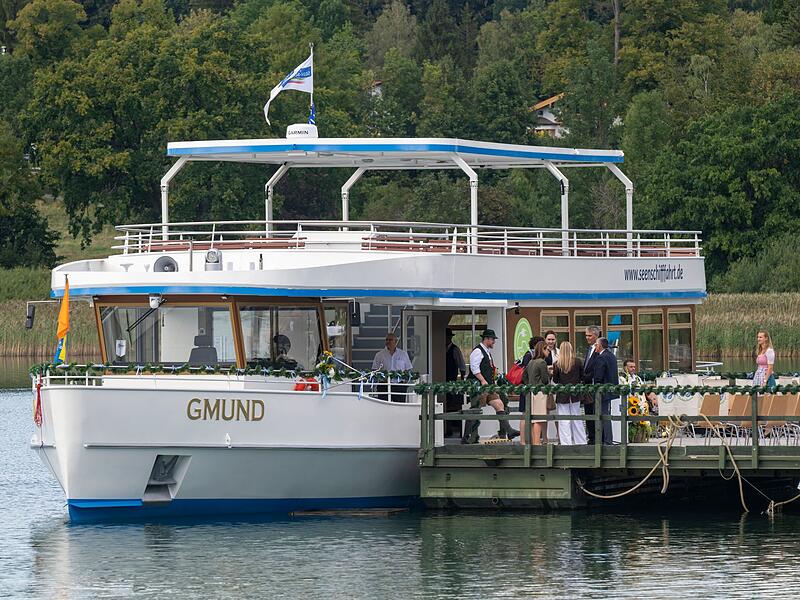 Erstes elektrisches Passagierschiff auf Tegernsee