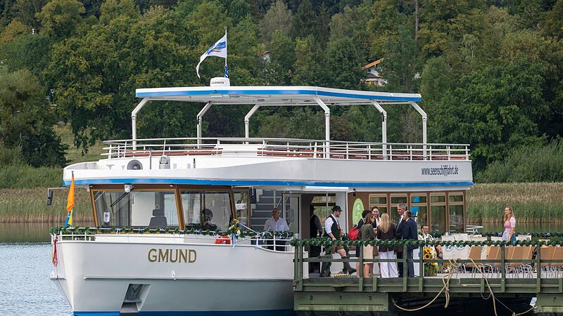 Erstes elektrisches Passagierschiff auf Tegernsee
