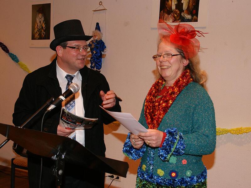 Beim Seniorenfasching durfte eine Büttenrede von Barbara Heinrich nie fehlen.