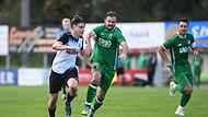 Lars Stussak (links) und der FC Sand haben in der Bezirksliga einen 2:1-Heimsieg gegen den TSV Abtswind II gefeiert.