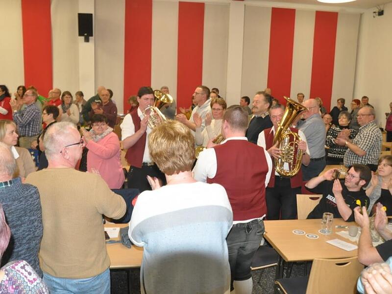 Es war richtig voll beim Blasmusikkonzert in der Frauengrundhalle in Ebern.
