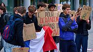 Schüler protestieren in München für bessere Bildung Schüler protestieren in München für bessere Bildung