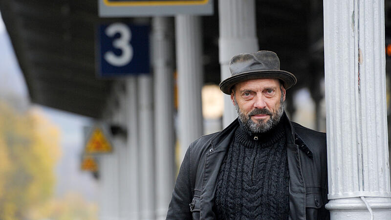 Michael Heppes ist schon seit geraumer Zeit Singer und Songwriter.