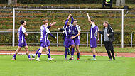 Der FC Eintracht Bamberg (violette Trikots) setzte sich im Viertelfinale des Toto-Pokals überraschend mit 3:1 gegen den FC Schweinfurt 05 durch.
