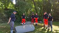 Die Rot-Kreuz-Bereitschaft feiert in diesem Jahr ihr 100-jähriges Bestehen. Gemeinsam mit der Feuerwehr, die 155 Jahre alt wird, veranstalten sie deshalb ein großes Blaulicht-Fest. Die Rot-Kreuz-Bereitschaft feiert in diesem Jahr ihr 100-jähriges Bestehen. Gemeinsam mit der Feuerwehr, die 155 Jahre alt wird, veranstalten sie deshalb ein großes Blaulicht-Fest.