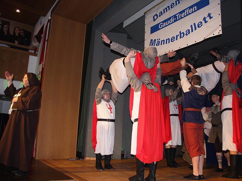 So wird Fasching 2026 in Pottenstein gefeiert: Die sch&ouml;nsten Bilder vom Gauditreffen.