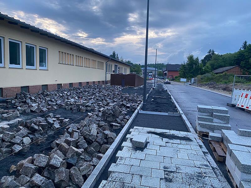 Neue Straße zum Globe CoburgNeue Straße am ehemaligen Güterbahnhof in Coburg Die neue Straße am ehemaligen Güterbahnhof in Coburg ist fast fertig