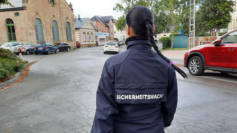 In Lichtenfels gibt es bereits seit September 2022 eine Sicherheitswacht (unser Foto) – jetzt zieht die Stadt Coburg nach. In Lichtenfels gibt es bereits seit September 2022 eine Sicherheitswacht (unser Foto) – jetzt zieht die Stadt Coburg nach.