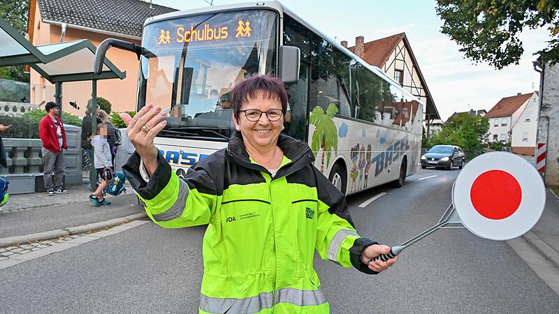 Monika Hoffmann ist mit viel Herzblut Schulweghelferin in Merkendorf.